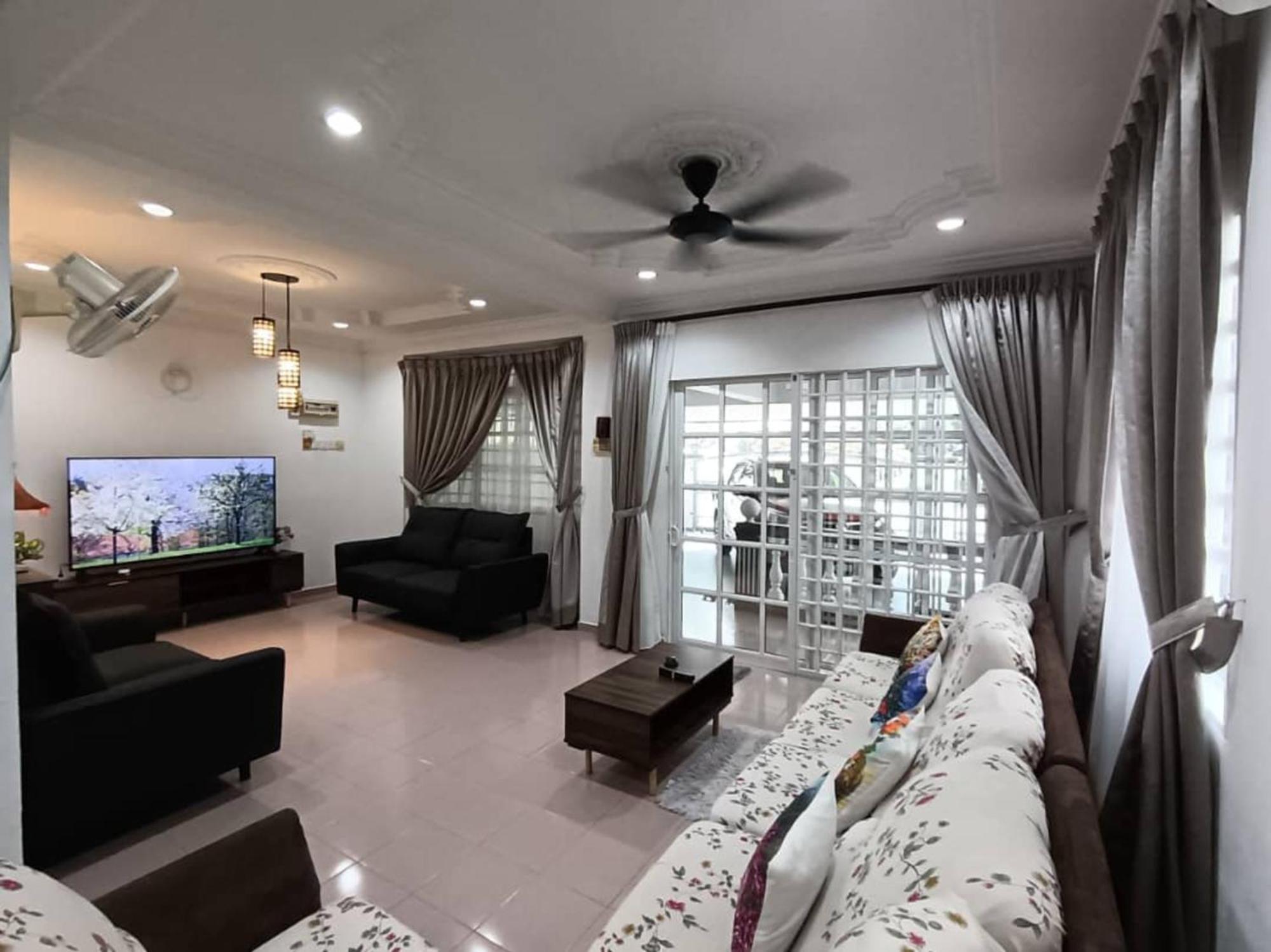 Grey Fantasy Homes, Taman Perak Ipoh - 12 guests Bagian luar foto
